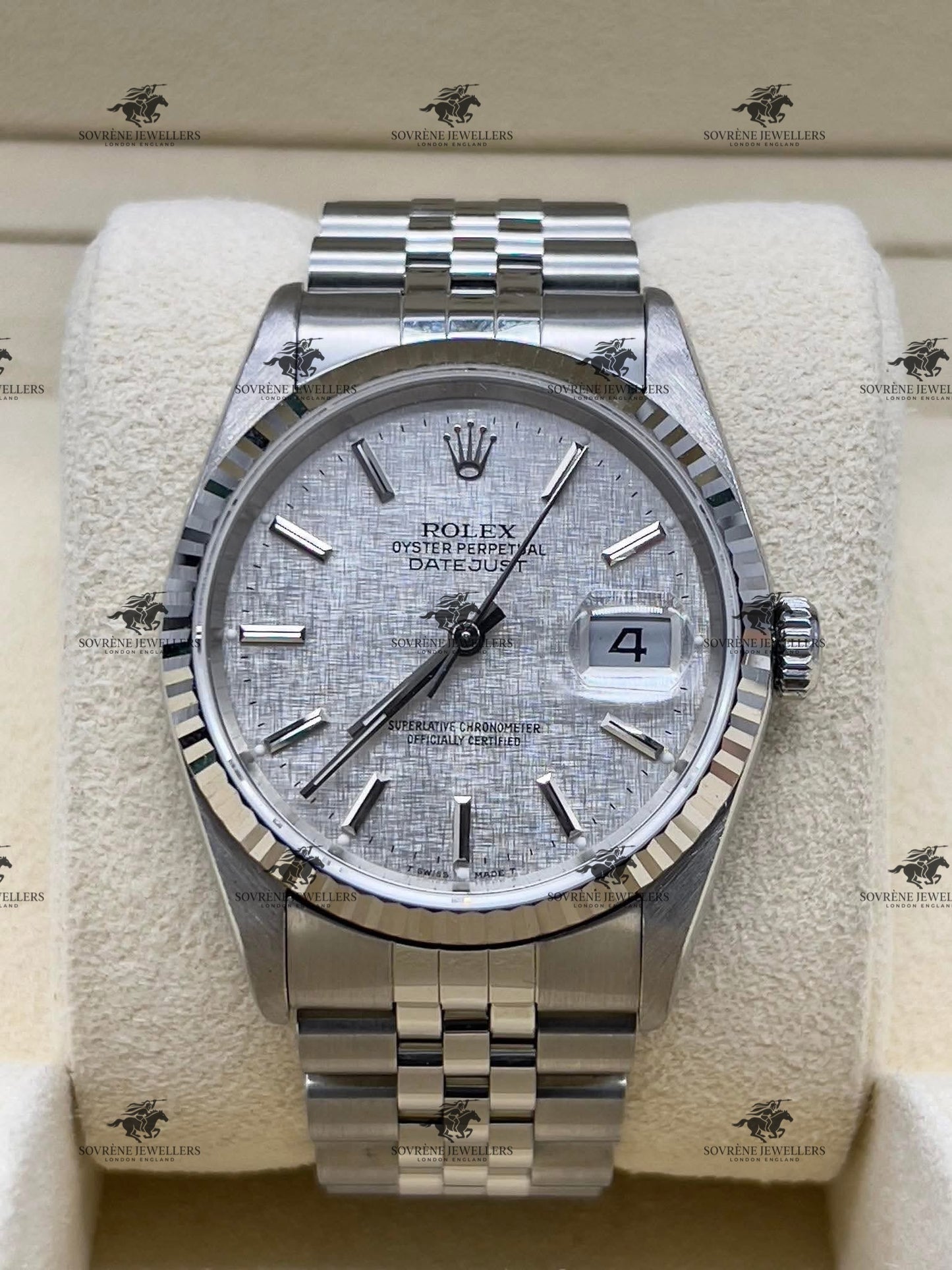 Pre-Owned Rolex Datejust – Stainless Steel & Silver Dial | Authenticated by Sovrène