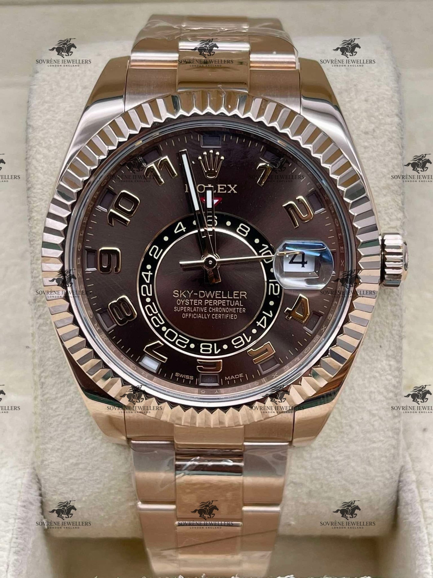 Pre-Owned 2024 Sky-Dweller – Everose Gold | Authenticated by Sovrène