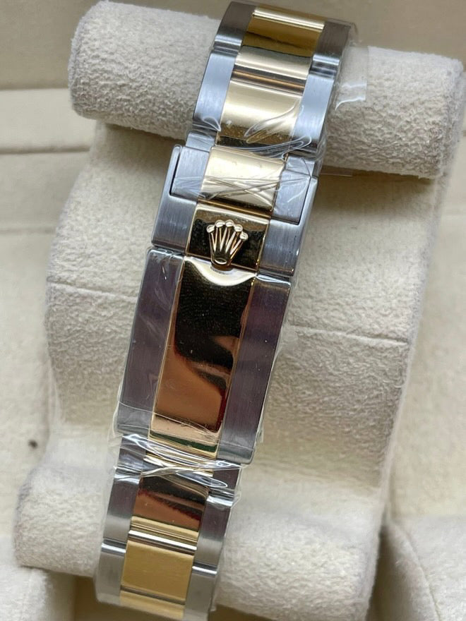 Pre-Owned 2024 Cosmograph Daytona – Two-Tone Blue Dial | Authenticated by Sovrène