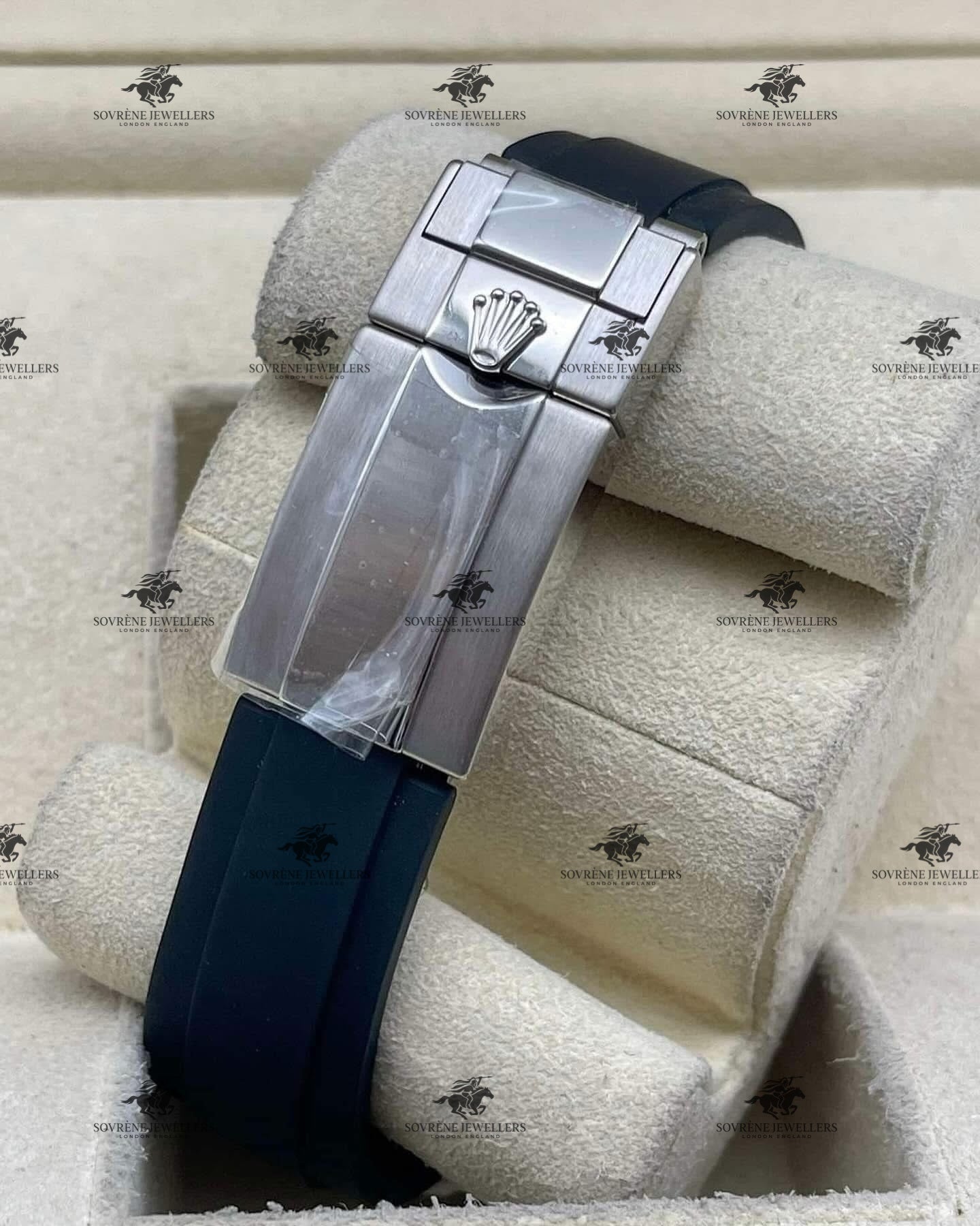 Pre-Owned 2025 Daytona – Black Ceramic Bezel | Authenticated by Sovrène