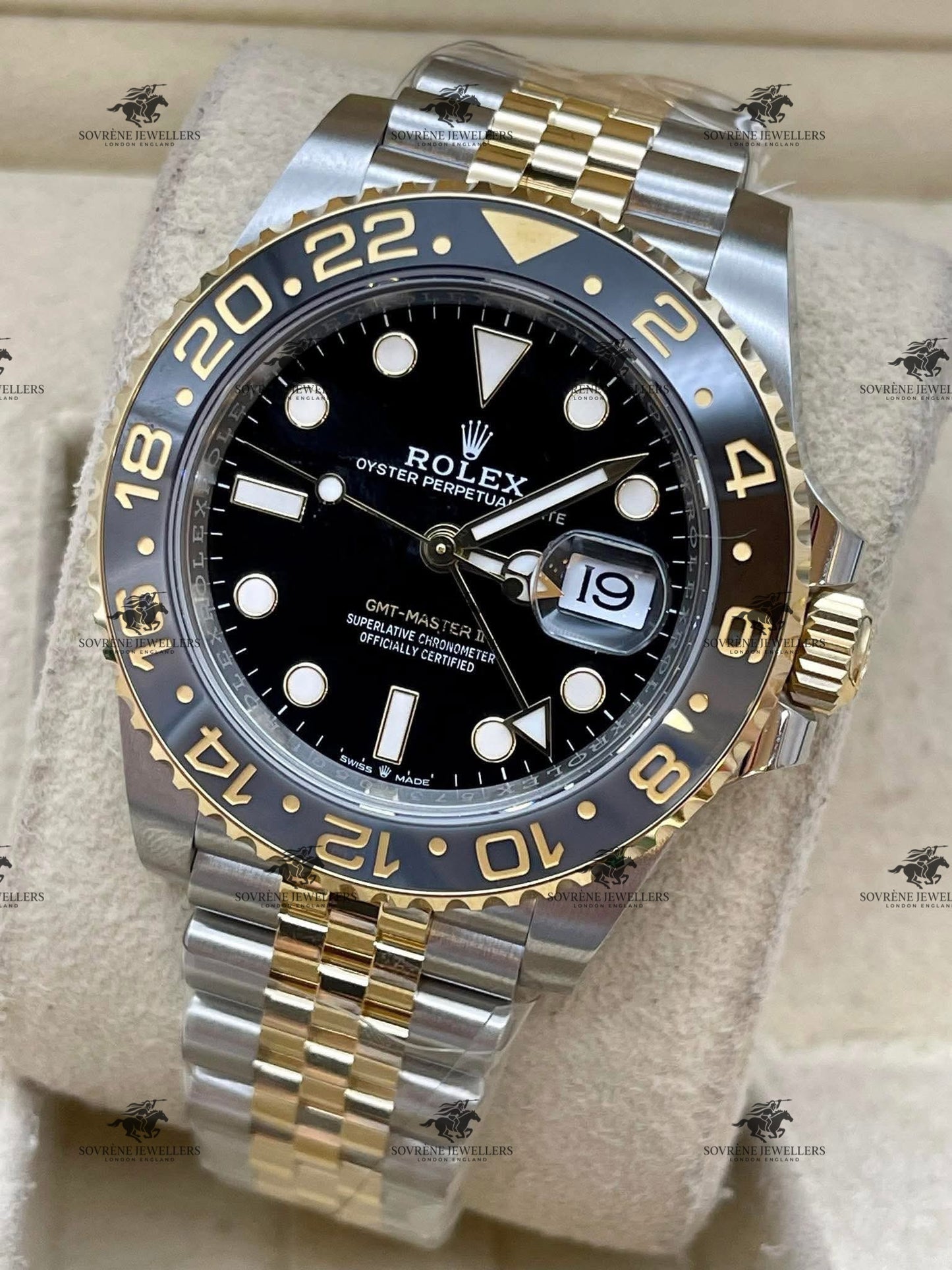 Pre-Owned Rolex GMT-Master II – Steel & Gold with Black Dial | Authenticated by Sovrène