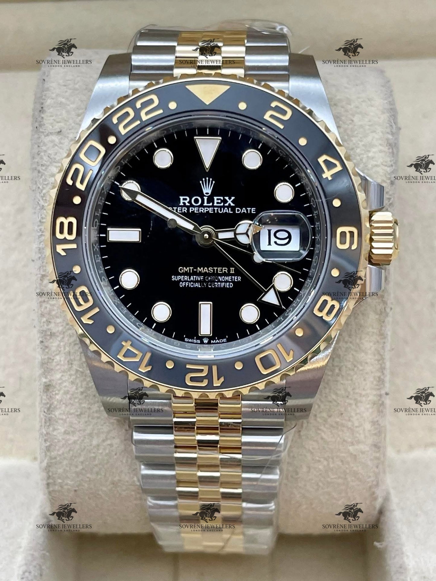 Pre-Owned Rolex GMT-Master II – Steel & Gold with Black Dial | Authenticated by Sovrène