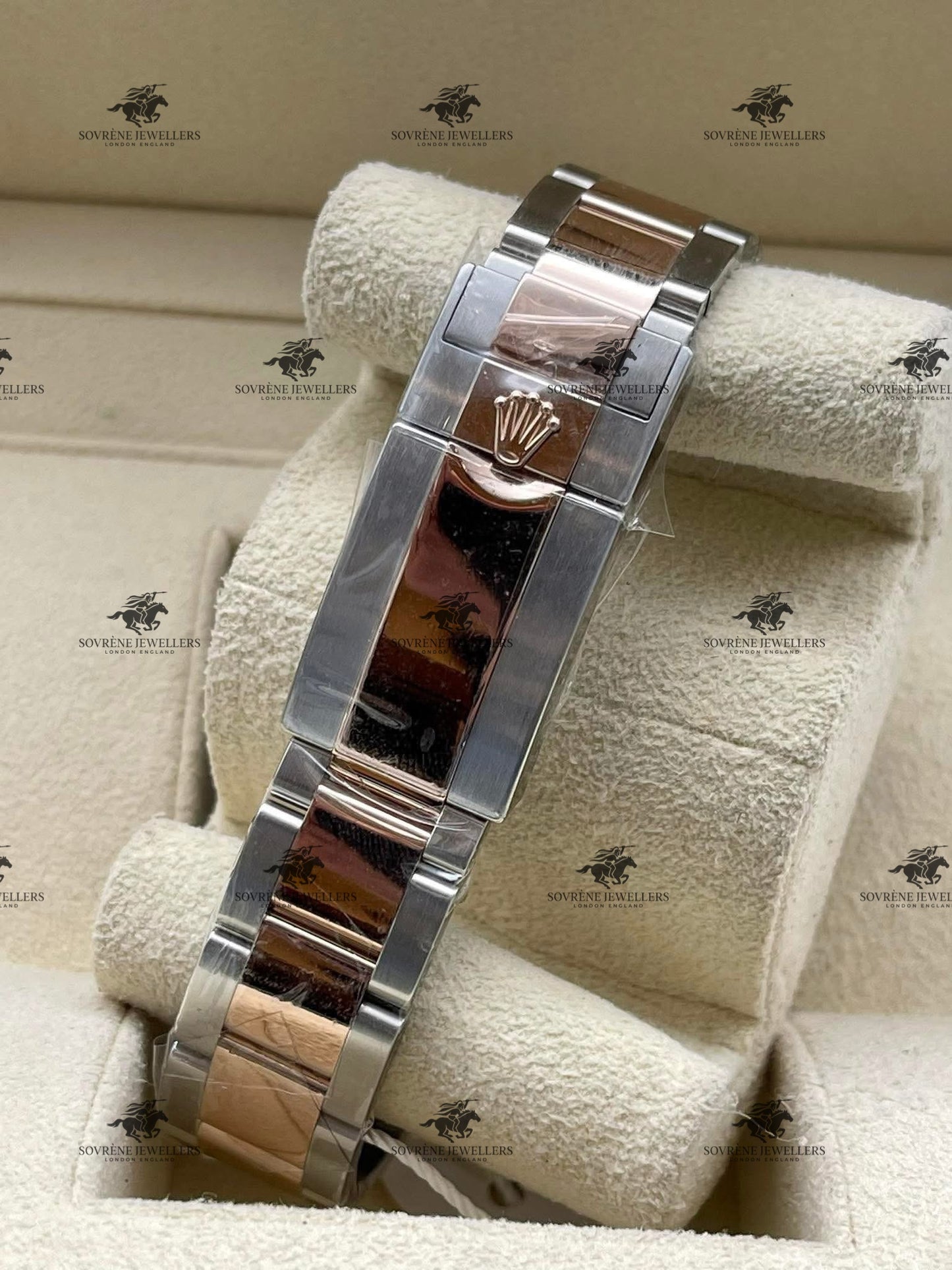 Pre-Owned Rolex GMT-Master II – Steel & Rose Gold with Black Dial | Authenticated by Sovrène