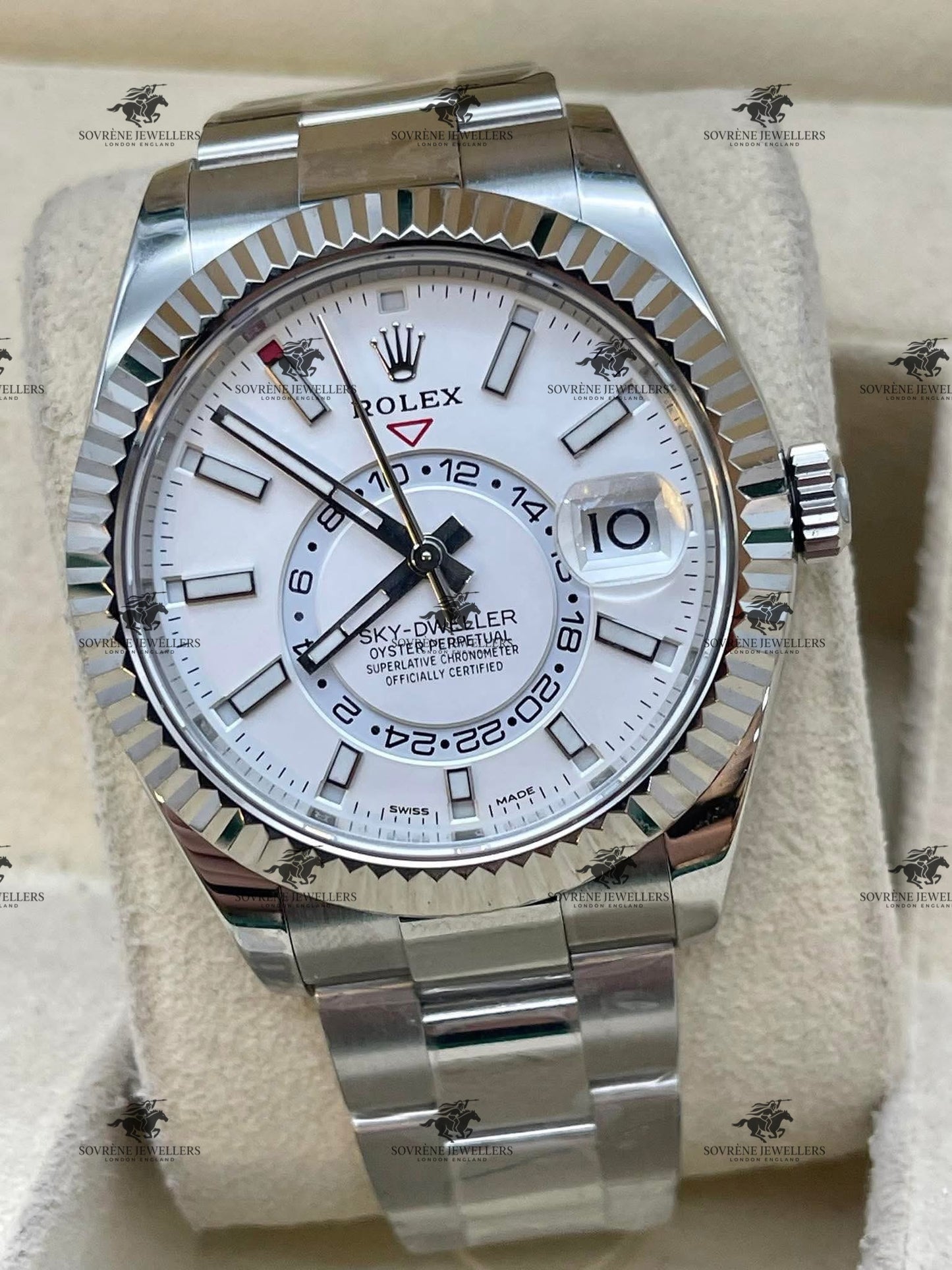 Pre-Owned Rolex Sky-Dweller – Stainless Steel & White Dial ref number 326934 | Authenticated by Sovrène